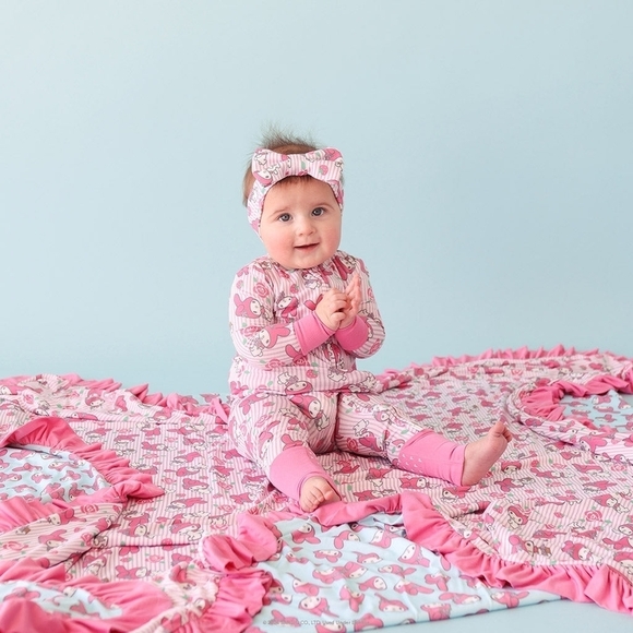 NIP New Posh Peanut Hello Kitty My Melody Ruffle Luxe Patoo - Picture 4 of 7